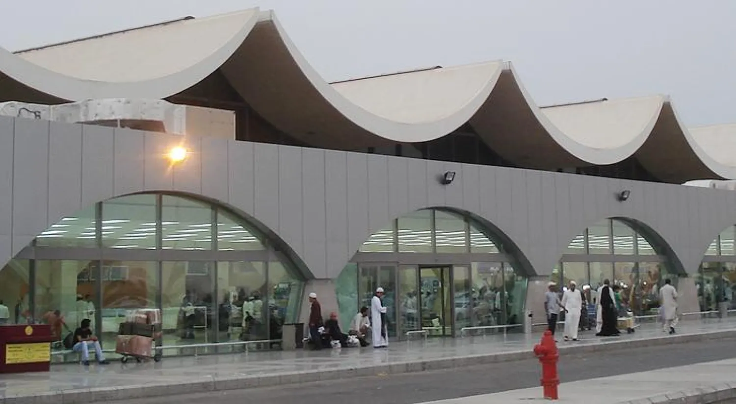 الإقرار الجمركي للمعتمرين.. دليلك للسفر عبر مطار الملك عبد العزيز     
